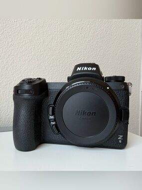 Nikon Z6 Mirrorless Camera Body